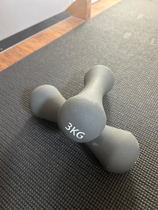 Buy & Sell Hampshire Rushmoor - Photos for 2 x Dumbells - 3kg each