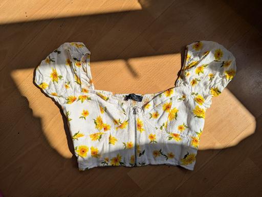 Buy & Sell East London Commercial Road - East London - Photos for Bershka floral crop top