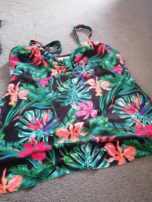 Buy & Sell South Yorkshire Barnsley - Photos for ladies swim top size large