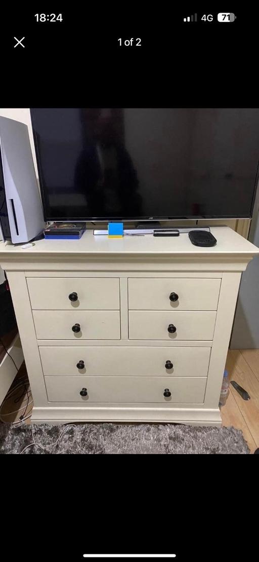 Buy & Sell East London Stepney Green - East London - Photos for Ivory white Chest Drawers