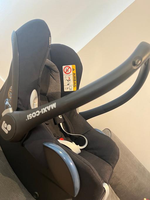 Buy & Sell South East London Bromley - Photos for MAXI COSI CAR SEAT (BLACK)