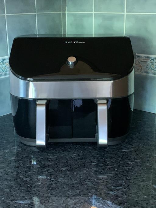 Buy & Sell Surrey Reigate and Banstead - Photos for Instant Vortex +Dual Air Fryer + accessories