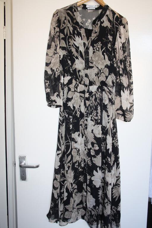 Buy & Sell North West London Chalk Farm - North West London - Photos for Reserved size 6 floral print summer dress