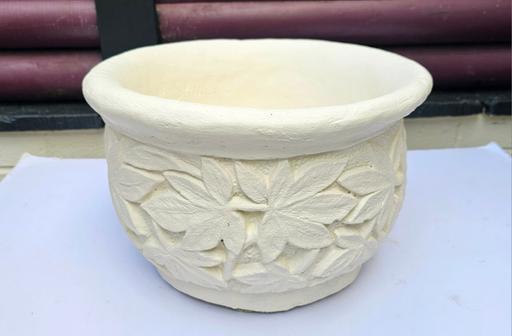 Buy & Sell Staffordshire Lichfield - Photos for Garden Medium Stone Plant Pot Flower Pattern