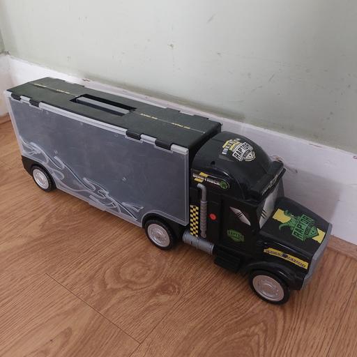 Buy & Sell Lancashire Blackpool - Photos for hot wheels XL storage transporter loader toy