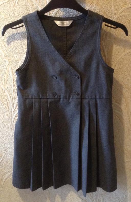 Buy & Sell East Dunbartonshire Milngavie - East Dunbartonshire - Photos for M&S School Pinafore, Age 7&6