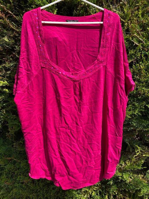 Buy & Sell North Northamptonshire Great Addington - North Northamptonshire - Photos for Bright Pink Short Sleeve Top by Essence Sz 28