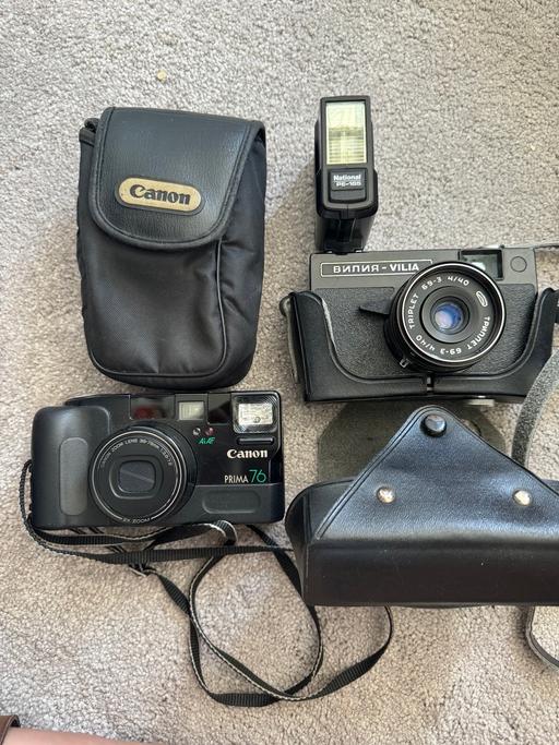 Buy & Sell Surrey Runnymede - Photos for 2 working cameras with films inside see photo