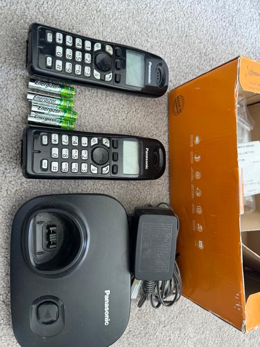 Buy & Sell Surrey Runnymede - Photos for Twin Panasonic cordless telephone