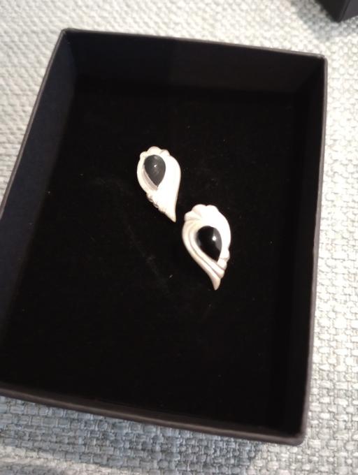 Buy & Sell Flintshire - Wales Ewloe - Flintshire - Photos for Silver with Onyx Stones.