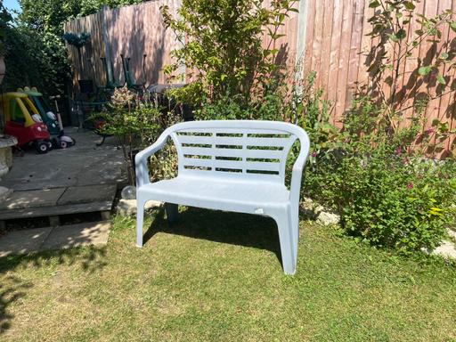 Buy & Sell East London Highams Park - East London - Photos for Sturdy Garden Bench