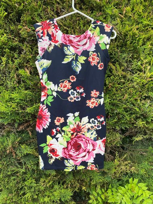 Buy & Sell North Northamptonshire Great Addington - North Northamptonshire - Photos for Flowery Navy Sleeveless Dress Size 12