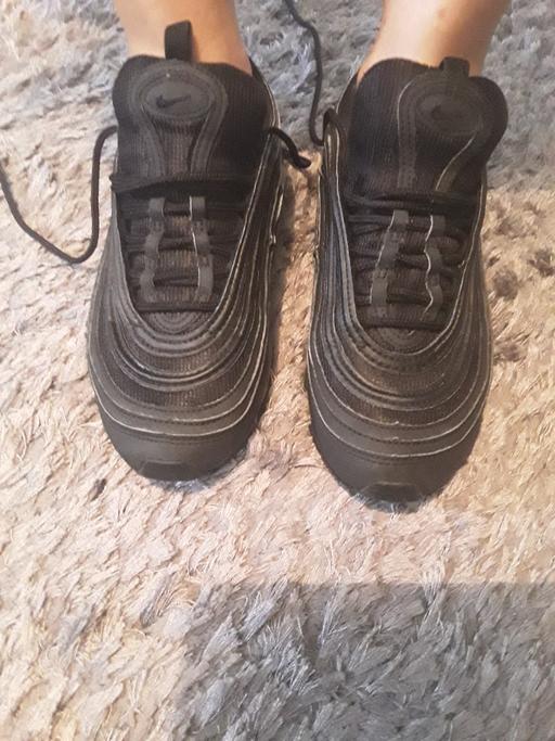 Buy & Sell Kent Medway - Kent - Photos for Nike 97s Size 5.5(6Y).