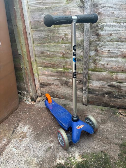 Buy & Sell West Midlands Walsall - Photos for Micro Blue Kids Scooter