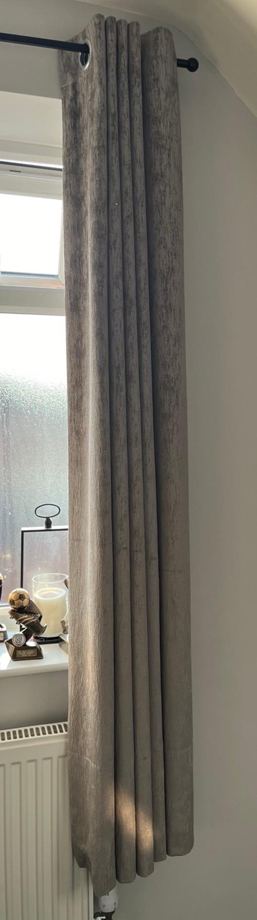 Buy & Sell Nottinghamshire Mansfield - Photos for Grey Eyelet Curtains