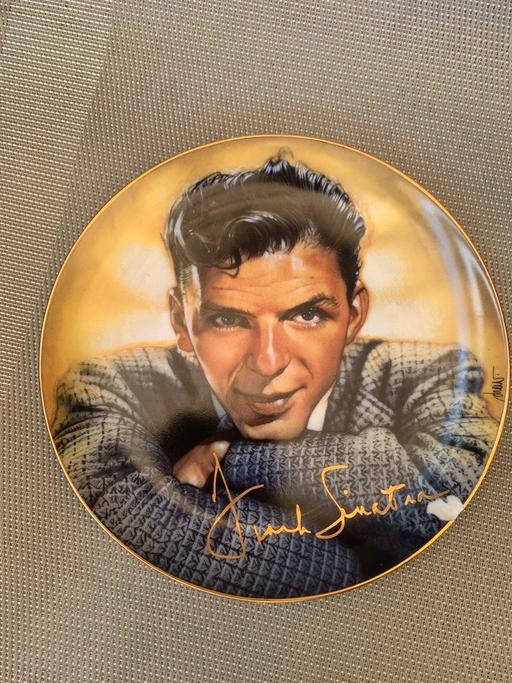 Buy & Sell Essex Basildon - Photos for Frank Sinatra ltd edition plate