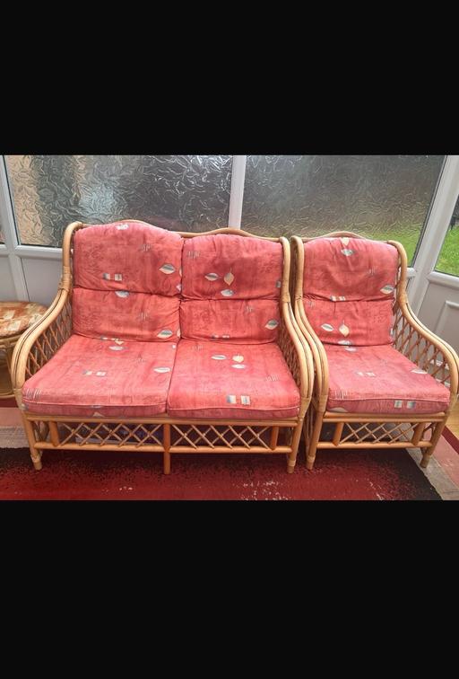 Buy & Sell Lancashire Blackburn with Darwen - Photos for 7 piece Wooden conservatory sofa table set