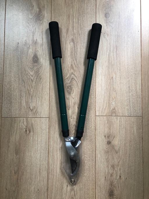 Buy & Sell East London Cambridge Heath - East London - Photos for Telescopic Lopper