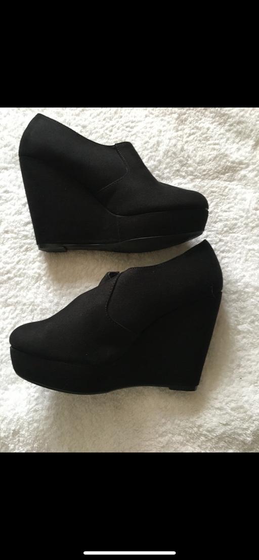 Buy & Sell West London Yeading - West London - Photos for WEDGES