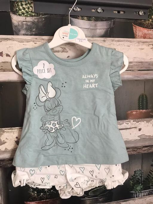 Buy & Sell Northumberland East Hartford - Northumberland - Photos for GIRLS OUTFIT FROM DISNEY - NEWBORN