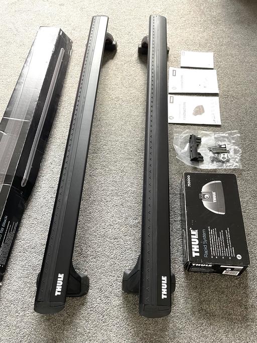 Vehicles Shropshire Bowbrook - SY5 - Photos for Thule Wingbar Evo Roof Bar and Rapid system