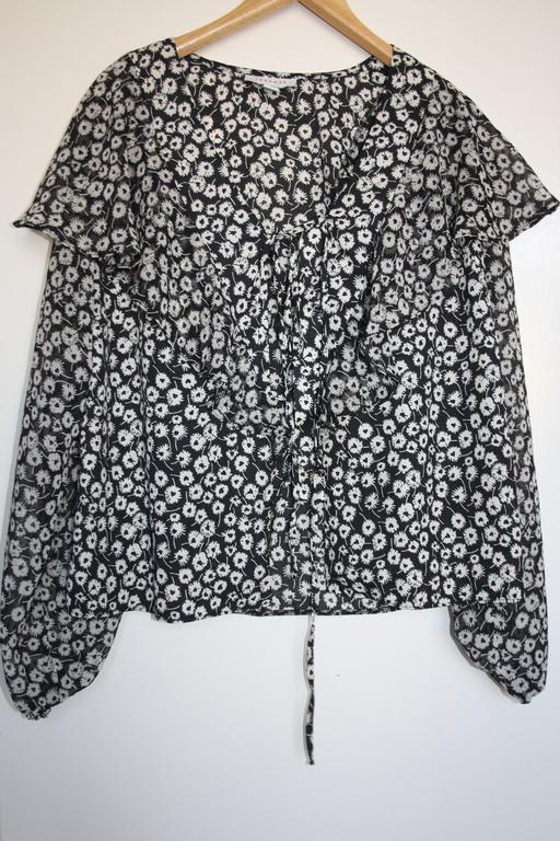 Buy & Sell North West London Chalk Farm - North West London - Photos for Topshop size 6 floral print blouse