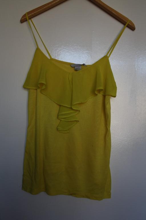 Buy & Sell North West London Chalk Farm - North West London - Photos for H&M size S yellow summer top