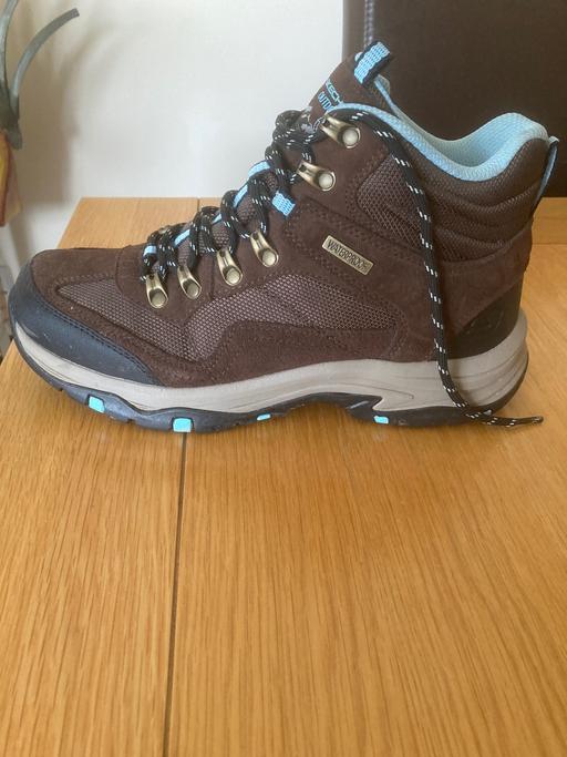 Buy & Sell Essex Maldon - Photos for Ladies walking boots