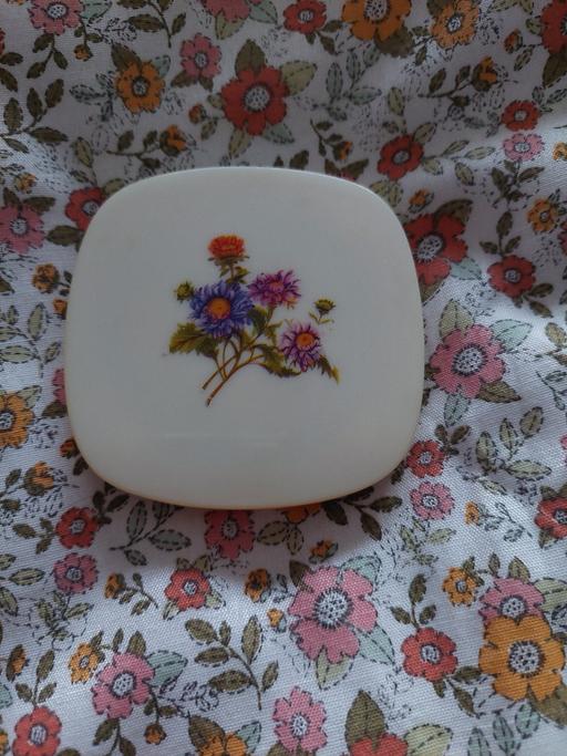 Buy & Sell South East London Blackfen - South East London - Photos for Vintage Mirror Compact