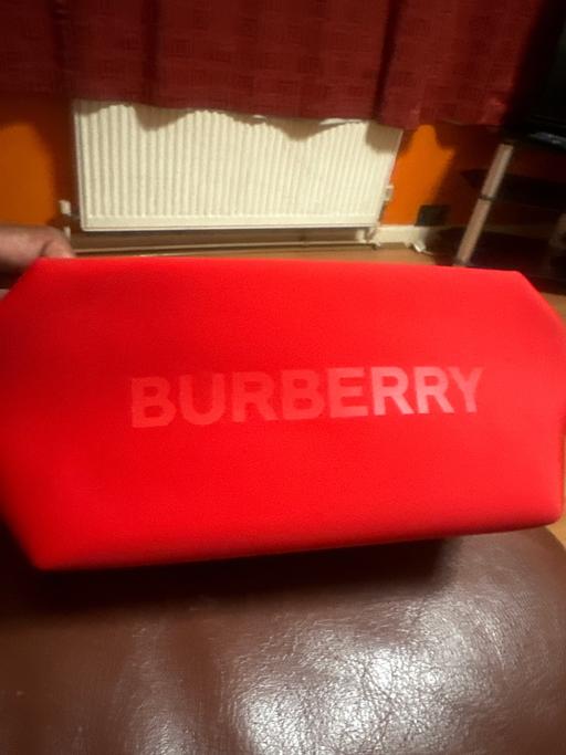 Buy & Sell South West London Richmond upon Thames - Photos for BURBERRY ladies purses