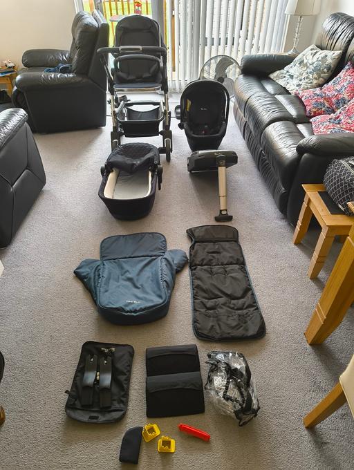 Buy & Sell East London Redbridge - Photos for SILVER CROSS Pram set with car seat and acces