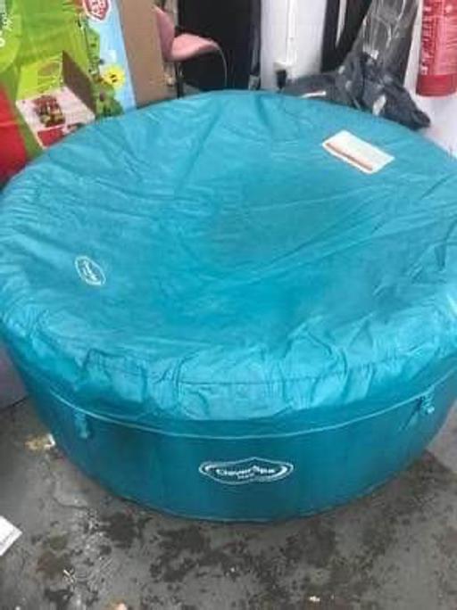 Buy & Sell Warwickshire Warwick - Photos for CleverSpa Onyx 4 Person Hot Tub