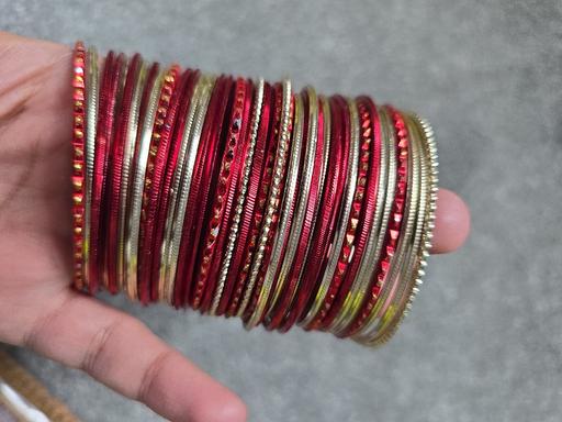 Buy & Sell East London Lower Clapton - East London - Photos for Red and Gold bangles