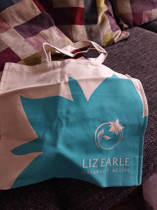 Buy & Sell Devon Teignbridge - Photos for LIZ EARLE LINEN BAG