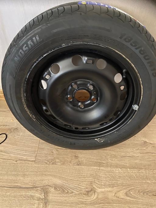 Vehicles Essex Colchester - Photos for Spare wheel