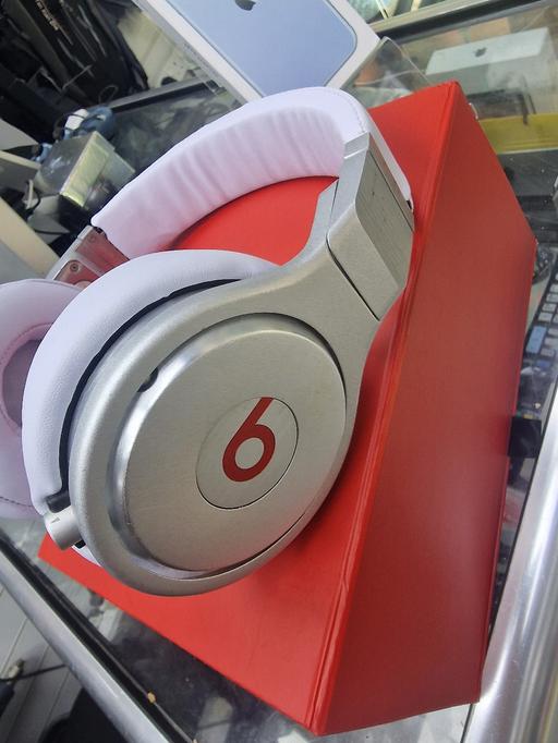 Buy & Sell West London Acton - West London - Photos for Dr dre beats monster pro