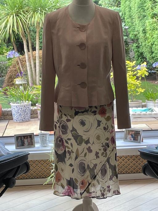 Buy & Sell West Midlands Solihull - Photos for Beautiful Jacket and Skirt