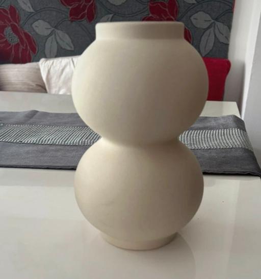 Buy & Sell South East London Blackfen - South East London - Photos for Floral arrangement vase