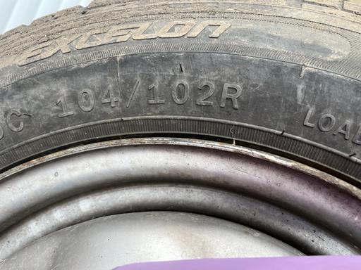 Vehicles Staffordshire South Staffordshire - Photos for Ford transit 15” rim with tyre