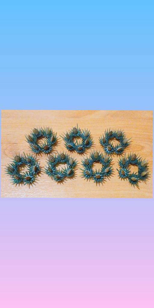 Buy & Sell Hampshire Portsmouth - Photos for Vintage Christmas Wreath Candle /Cake Toppers