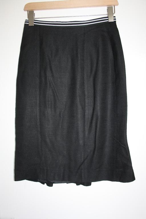 Buy & Sell North West London Chalk Farm - North West London - Photos for Hobbs black skirt size 10