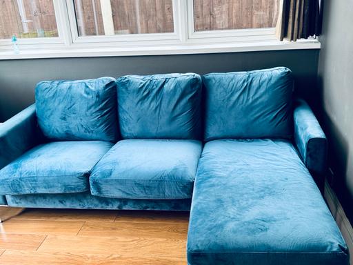 Buy & Sell Essex Thurrock - Essex - Photos for Blue Chapman Sectional sofa