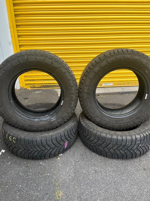 Vehicles East London Seven Kings - East London - Photos for AGILIS CROSS CLIMATE Second Hand Tyres