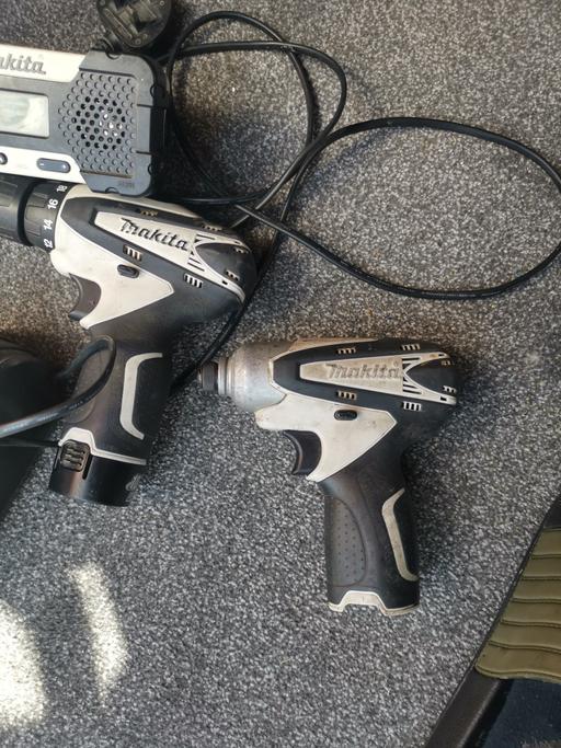 Buy & Sell South East London Kidbrooke - South East London - Photos for makita drill impact driver fm/am radio