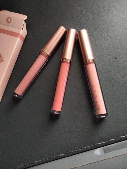 Buy & Sell Thurnscoe Barnsley - Photos for Matte Lipcolour