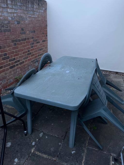 Buy & Sell Essex Harlow - Photos for Garden table and chairs