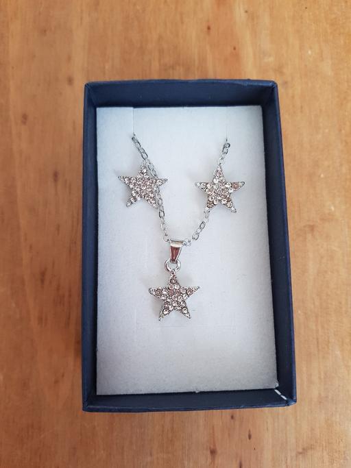 Buy & Sell Lancashire Blackpool - Photos for Star necklace & earrings set