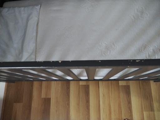 Buy & Sell West Midlands Walsall - Photos for 2 in 1 cot bed