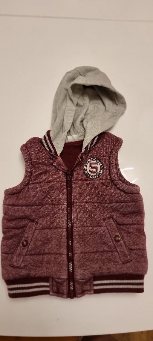 Buy & Sell East London Havering - Photos for Winter hooded Gilet for baby boys age 18-24M