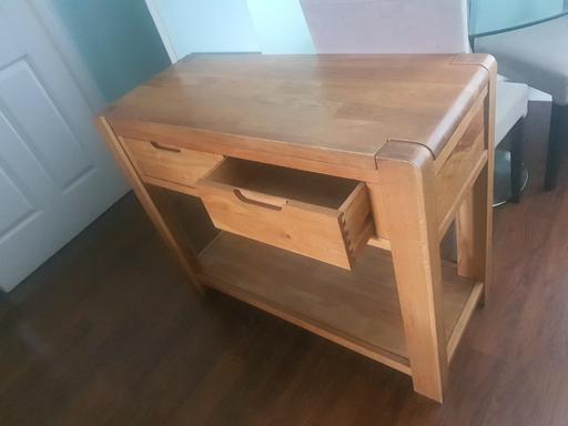 Buy & Sell Essex Thurrock - Essex - Photos for Solid oak 40 inch Wide& 31 inch Tour